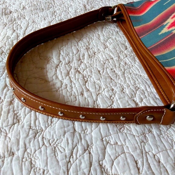 Montana West Navajo Print Shoulder Bag - Picture 6 of 16